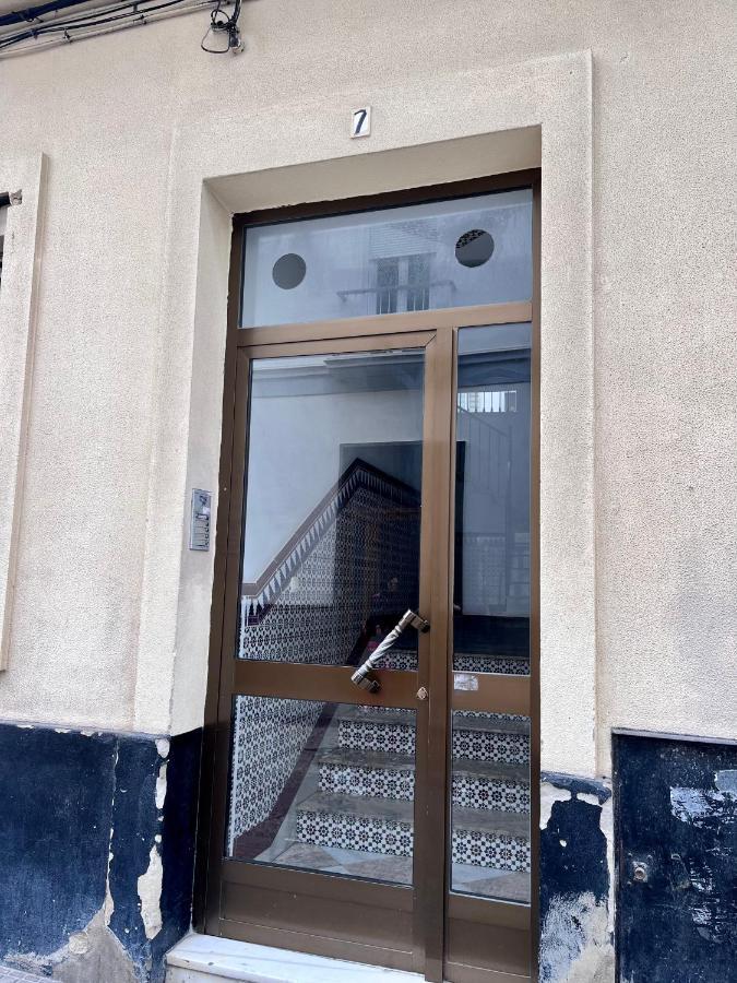 Gatu Villa Paraguay , Preferente Mayores 25 Anos Y Familias Cádis Exterior foto
